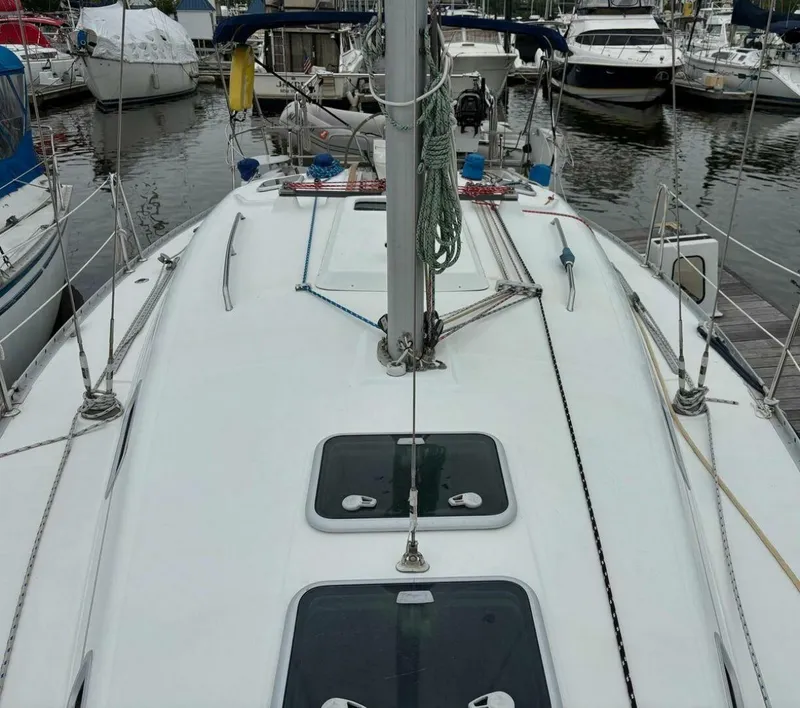 Slide: The Image of Beneteau 361 2001 - 5438761