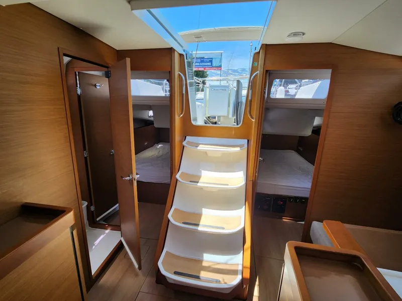 Slide: The Image of Companionway steps 2023 Jeanneau Sun Odyssey 440 - Offshore High - 5438836
