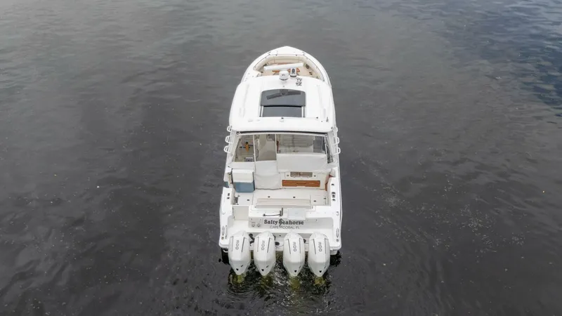 Slide: The Image of Boston Whaler 380 Realm 2022 - 5439063