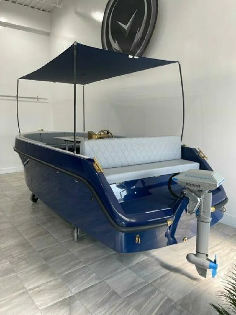 Slide: The Image of Vision Volt 180 2025 - 5440161