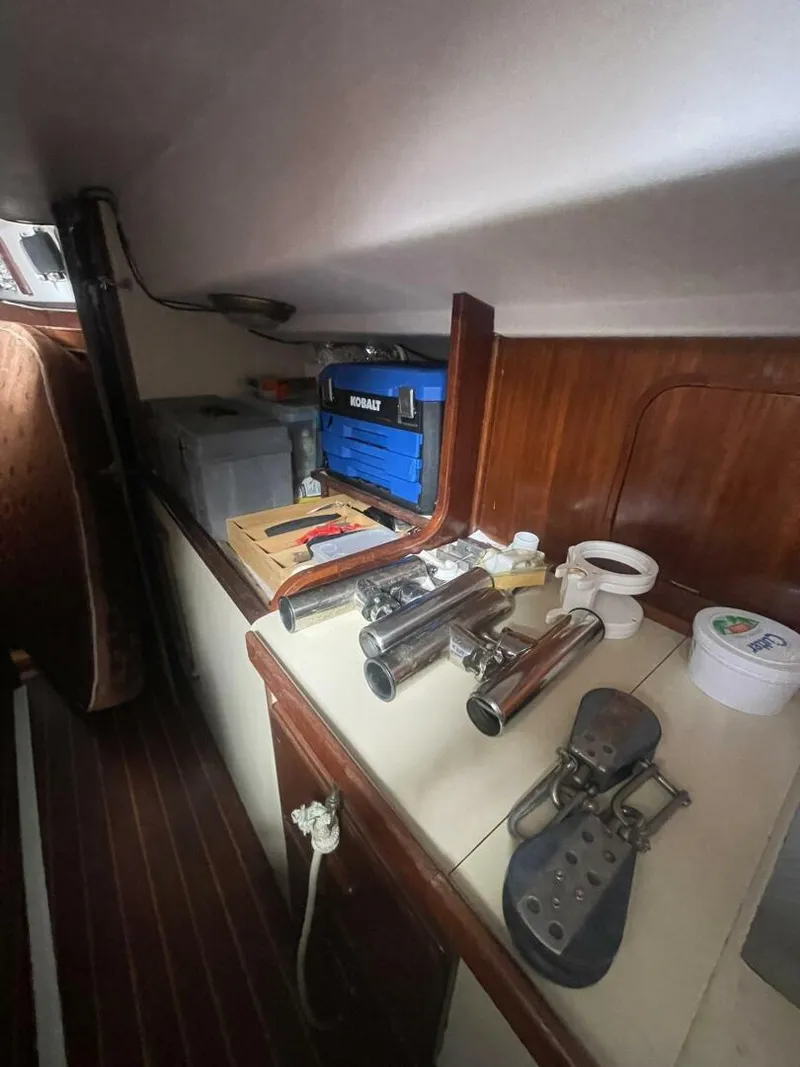 Slide: The Image of Morgan 41 1982 - 5852944