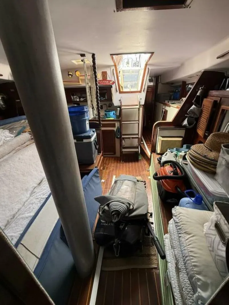 Slide: The Image of Morgan 41 1982 - 5852941