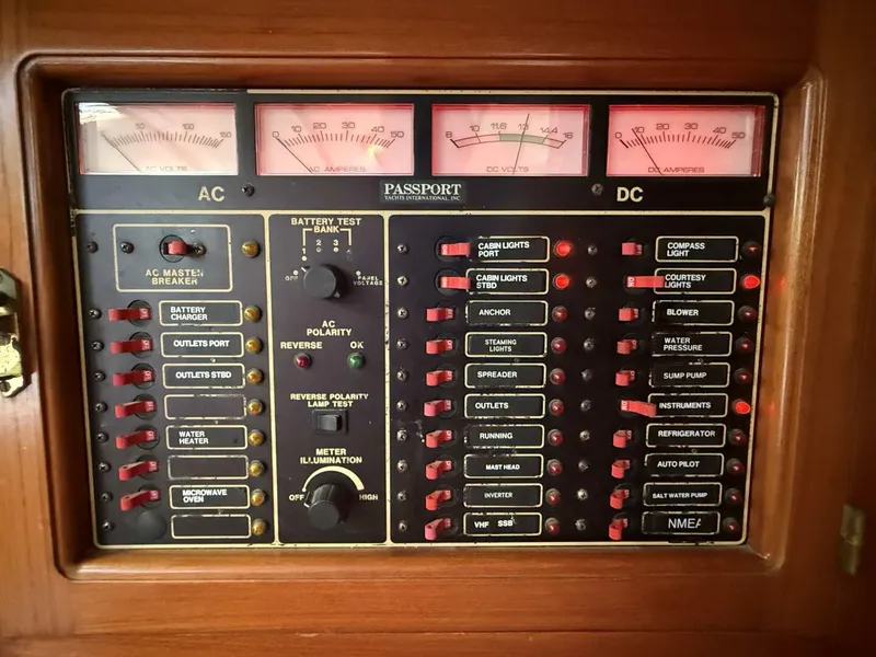 Slide: The Image of Passport 40 1988 - 5441084