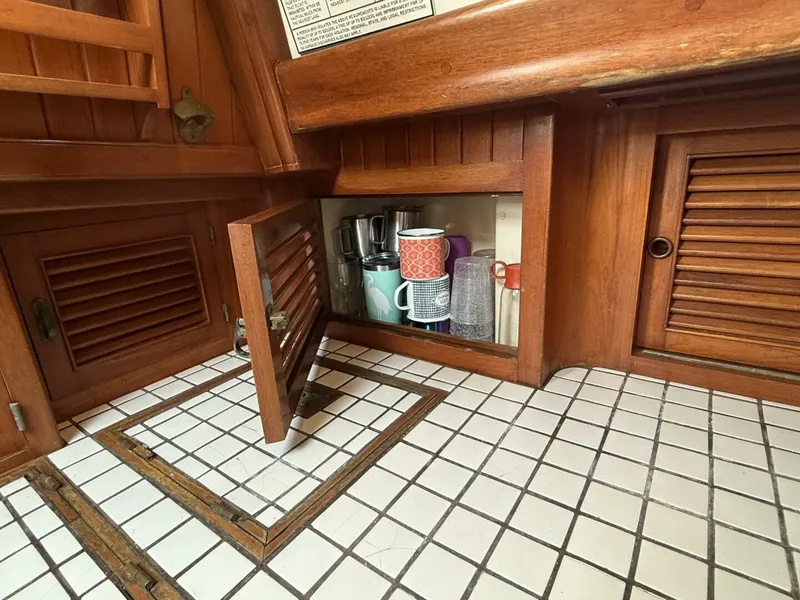 Slide: The Image of Passport 40 1988 - 5441095