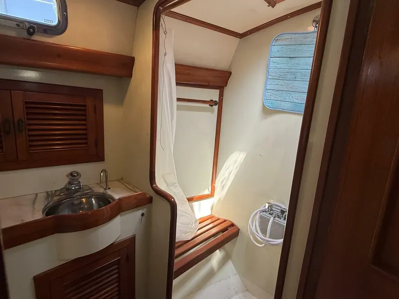 Slide: The Image of Passport 40 1988 - 5441114