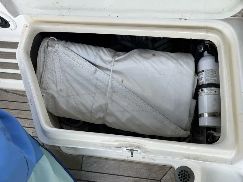 Slide: The Image of Passport 40 1988 - 5441201