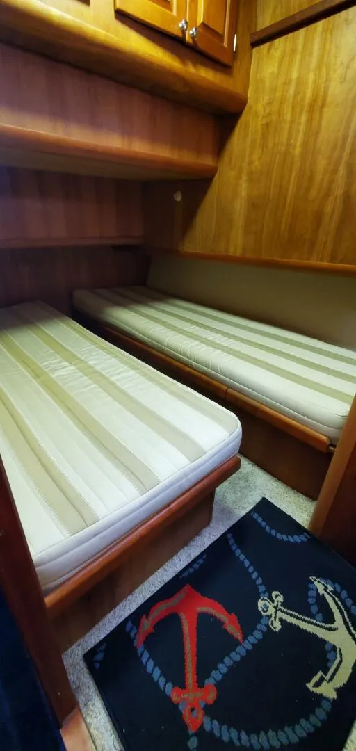 Slide: The Image of Mainship 400 Trawler 2004 - 5442060