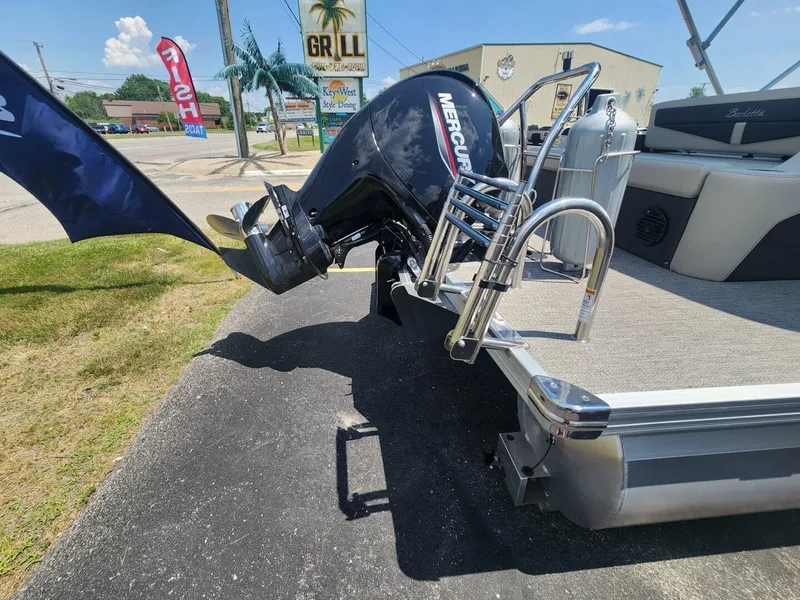 Slide: The Image of Barletta 22UC 2022 - 5442198