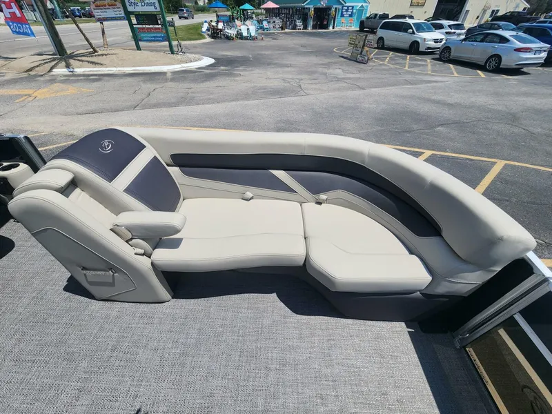 Slide: The Image of Barletta 22UC 2022 - 5442184