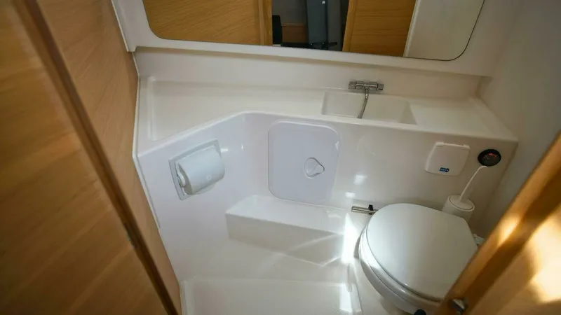 Slide: The Image of Nimbus Tender 9 Head 2024 Nimbus Tender 9 - 7681253