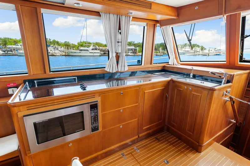 Slide: The Image of Grand Banks 47 Classic 2008 - 5444397