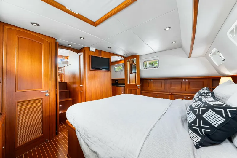 Slide: The Image of Grand Banks 47 Classic 2008 - 5444405