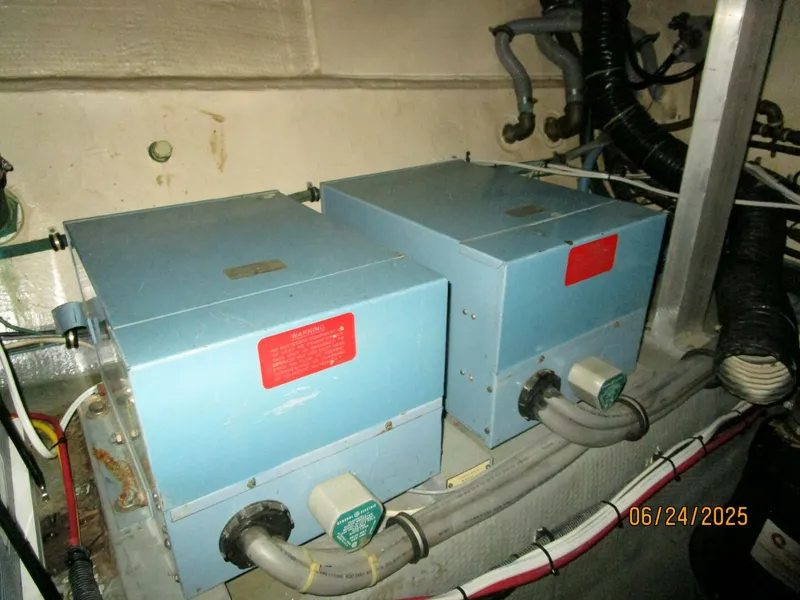 Slide: The Image of 63' Hatteras transformers - 5444869