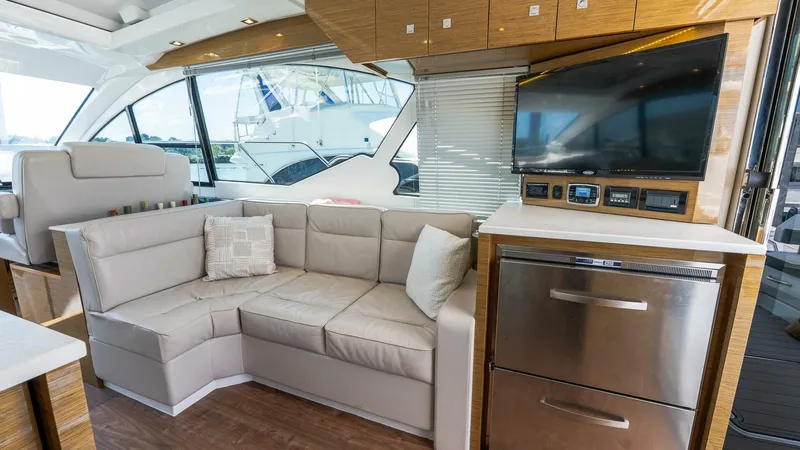 Slide: The Image of Cruisers Yachts 50 Cantius 2018 - 5444511