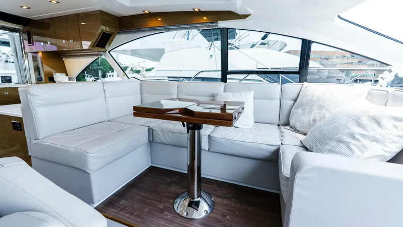 Slide: The Image of Cruisers Yachts 50 Cantius 2018 - 5444505