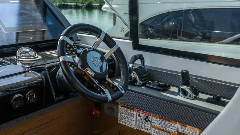 Slide: The Image of Cruisers Yachts 50 Cantius 2018 - 5444504