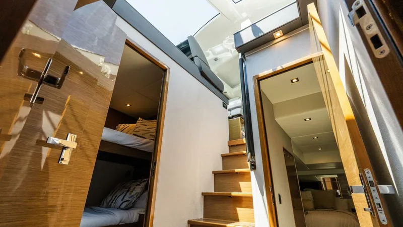 Slide: The Image of Cruisers Yachts 50 Cantius 2018 - 5444501