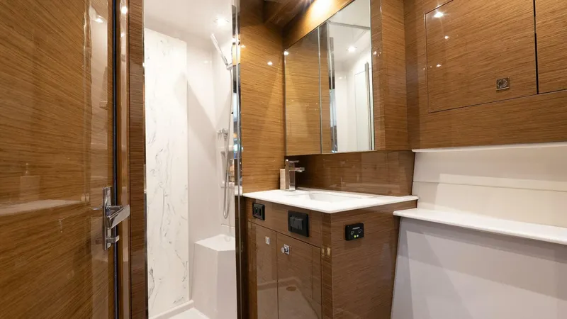 Slide: The Image of Cruisers Yachts 50 Cantius 2018 - 5444498