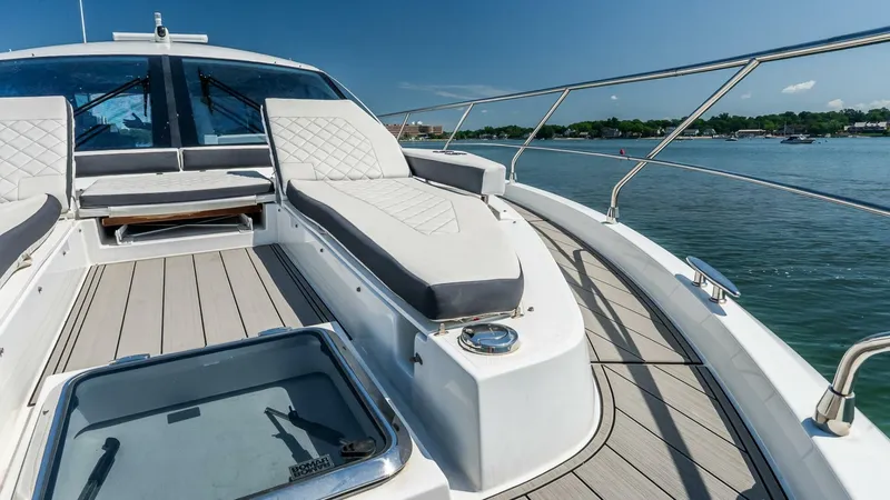 Slide: The Image of Cruisers Yachts 50 Cantius 2018 - 5444488