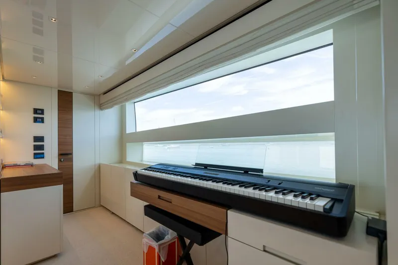 Slide: The Image of 2024 Sanlorenzo SL90A - 5445128