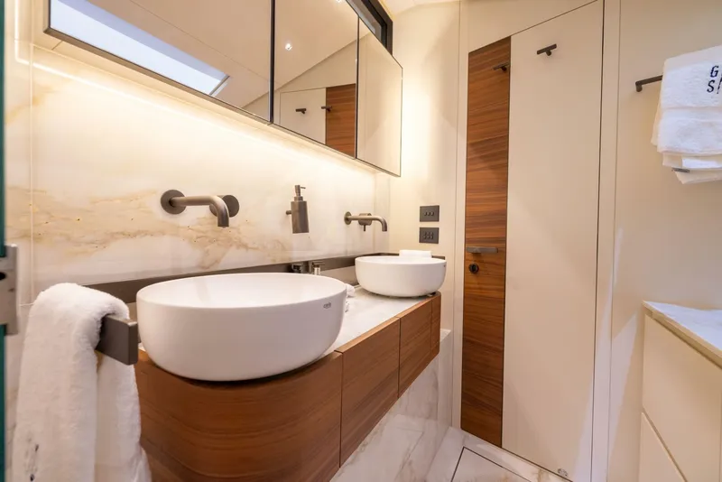 Slide: The Image of 2024 Sanlorenzo SL90A - 5445133