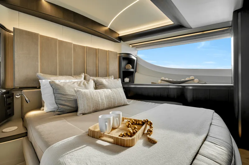 Slide: The Image of Galeon 560 FLY 2025 - 5450746