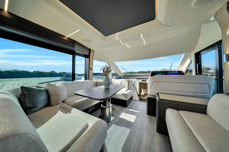 Slide: The Image of Galeon 560 FLY 2025 - 5450753