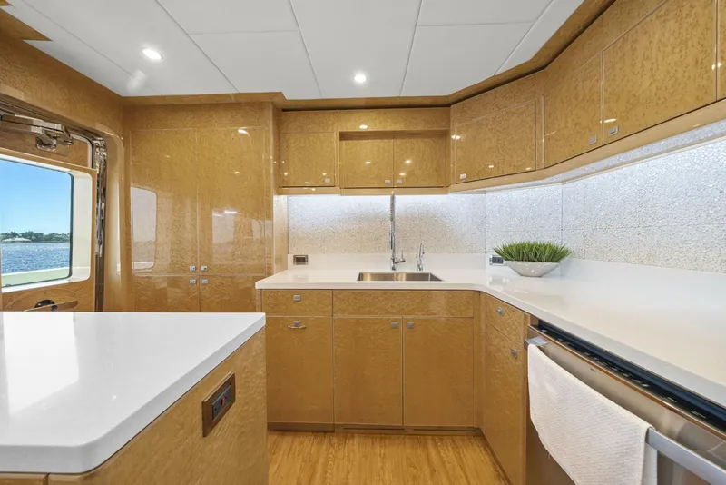 Slide: The Image of Galley Looking Forward   - 5494381