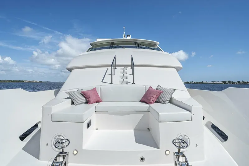 Slide: The Image of Bow Seating   - 5494432