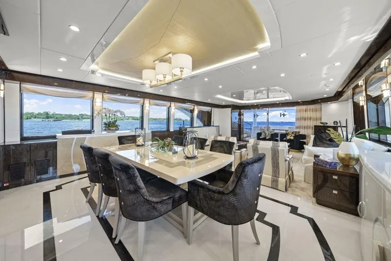 Slide: The Image of Dining Area   - 5494370