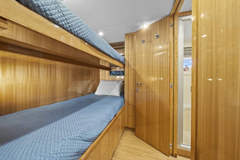 Slide: The Image of Aft Crew Cabin   - 5494448