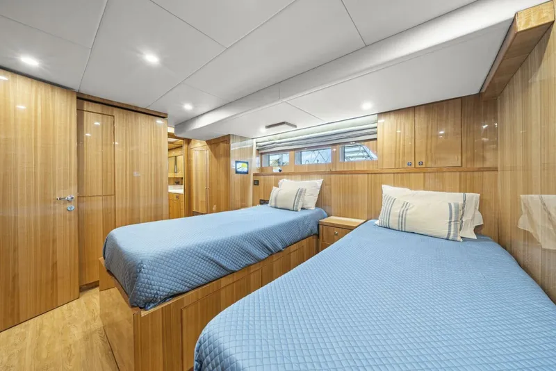 Slide: The Image of Captain's Cabin Converts to Double   - 5494451