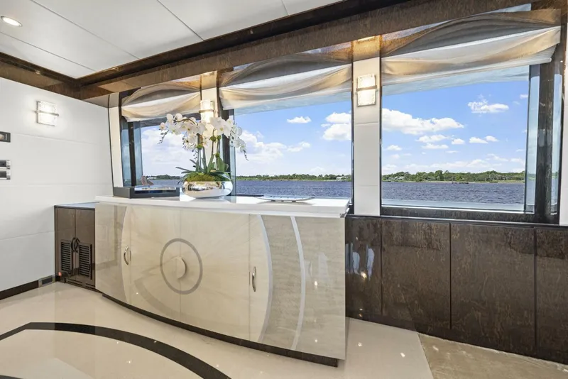 Slide: The Image of Stbd. Side Storage Credenza   - 5494372