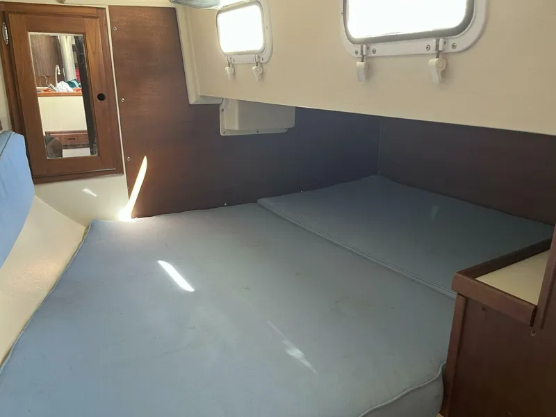 Slide: The Image of Aft cabin - 5536002