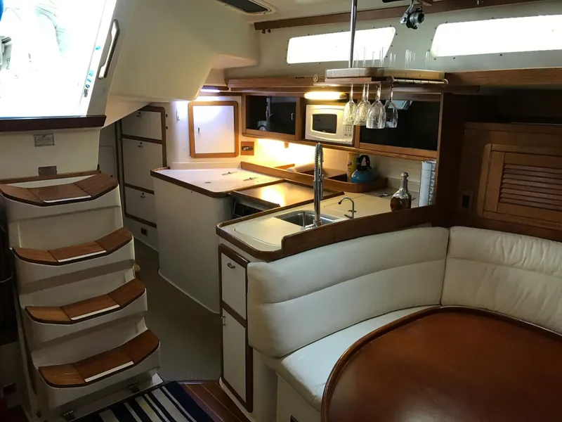 Slide: The Image of Catalina 42 Mk II 1995 - 5446204