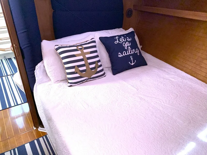 Slide: The Image of Catalina 42 Mk II 1995 - 5452493