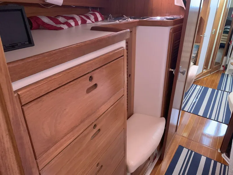 Slide: The Image of Catalina 42 Mk II 1995 - 5452492