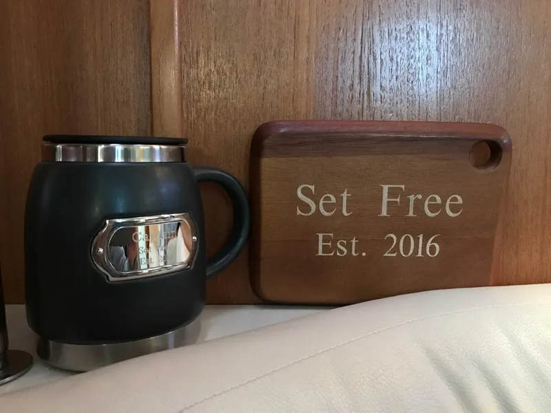 Slide: The Image of Catalina 42 Mk II 1995 - 5446212