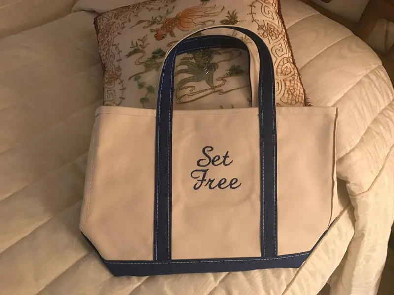 Slide: The Image of Catalina 42 Mk II 1995 - 5446210