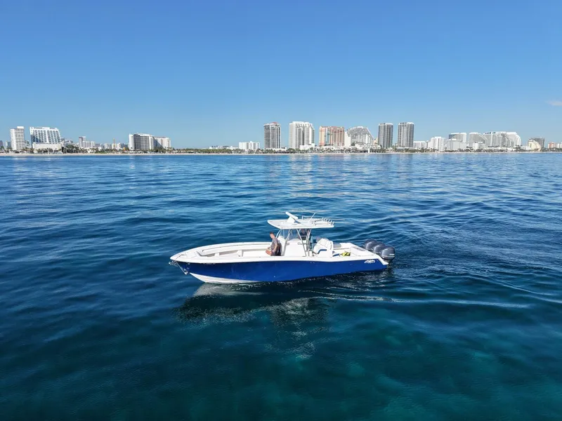 The Image of Invincible 36 Open Fisherman 2012 - 5885731