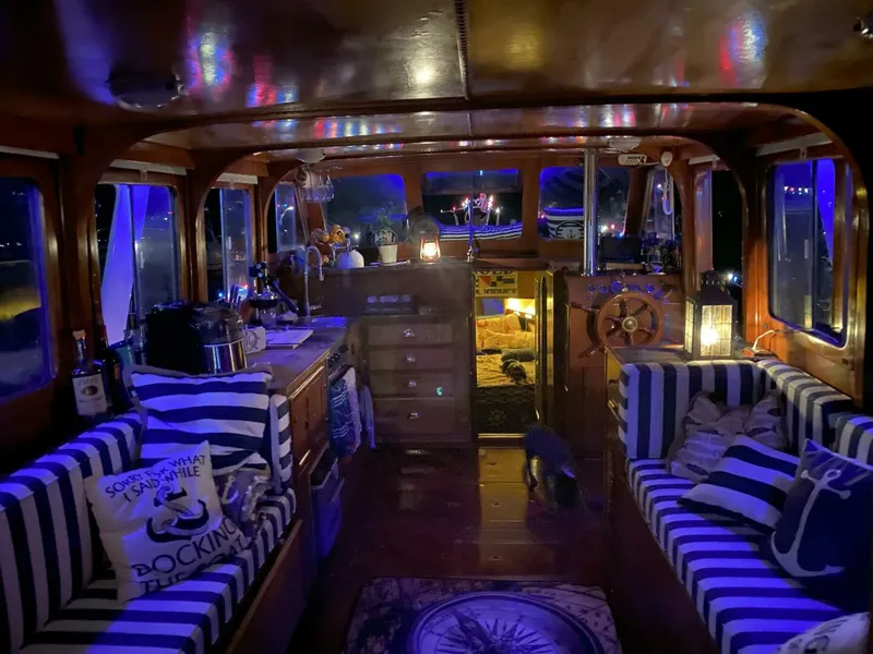 Slide: The Image of Marine Trading International Long Range Trawler 1981 - 5447422