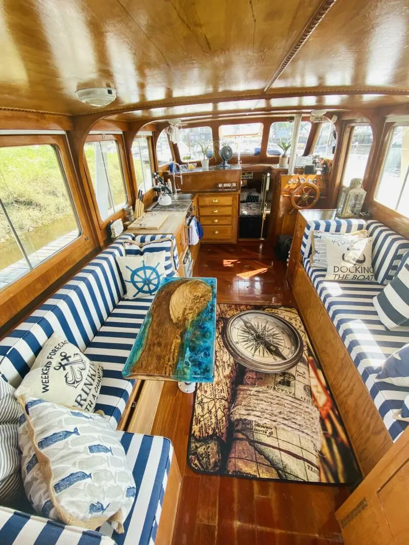 Slide: The Image of Marine Trading International Long Range Trawler 1981 - 5447423