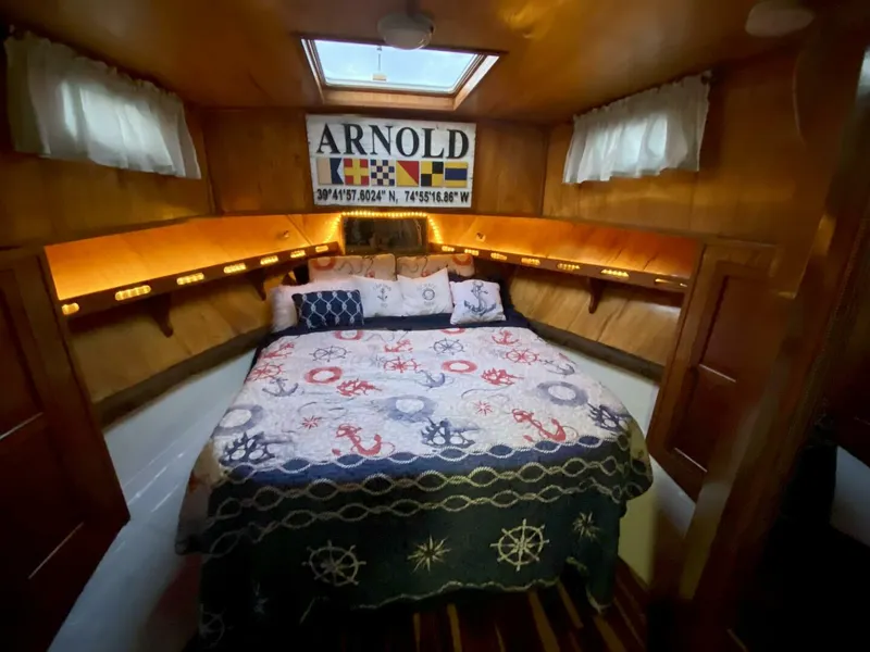 Slide: The Image of Marine Trading International Long Range Trawler 1981 - 5447435