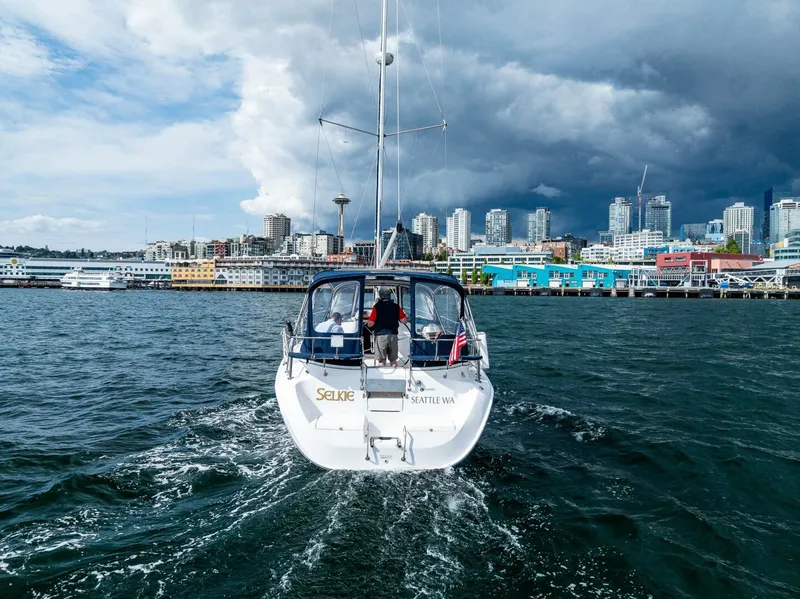 Slide: The Image of Hunter 41 Deck Salon 2007 - 5452526