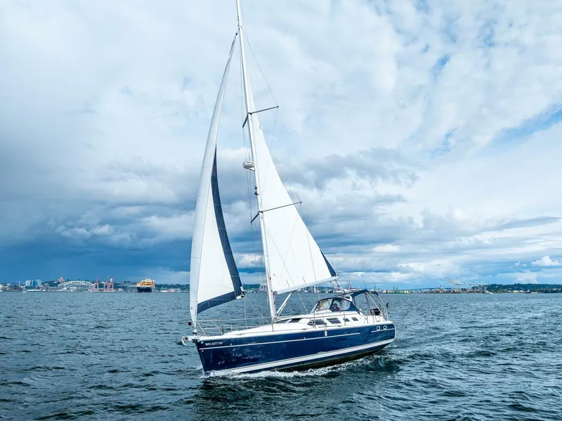 Slide: The Image of Hunter 41 Deck Salon 2007 - 5452522