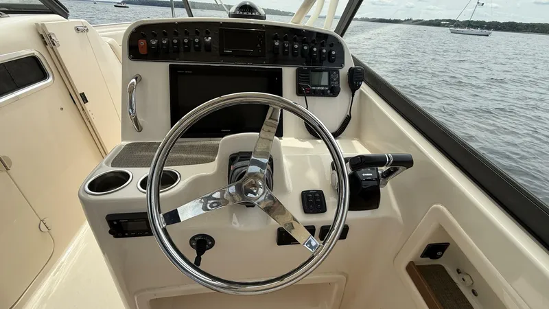 Slide: The Image of Grady-White 307 Freedom 2016 - 5449321