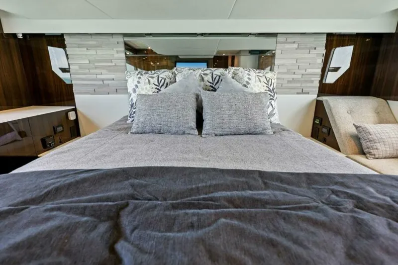 Slide: The Image of 2022 50 Cruisers Cantius - Mint 2 Bee - Master Stateroom - 5449708