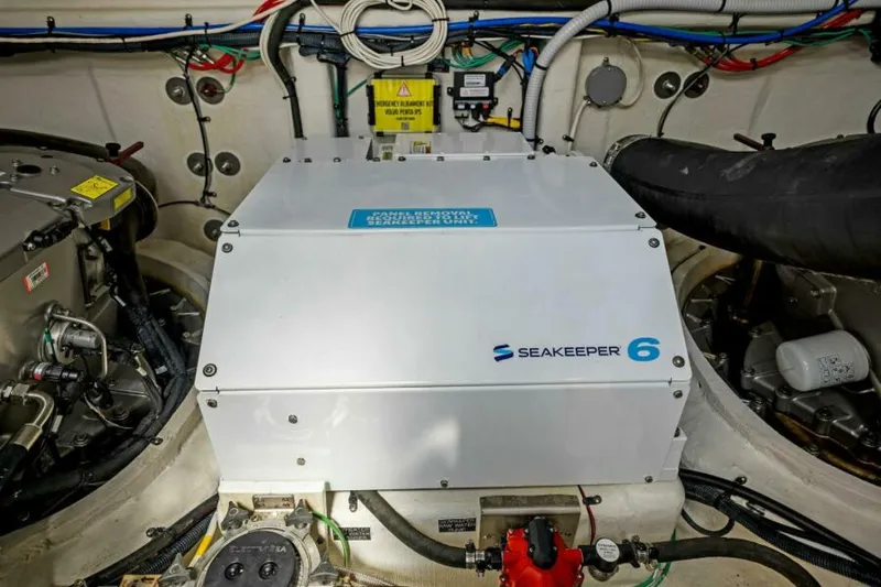 Slide: The Image of 2022 50 Cruisers Cantius - Mint 2 Bee - Engine Room - 5449733