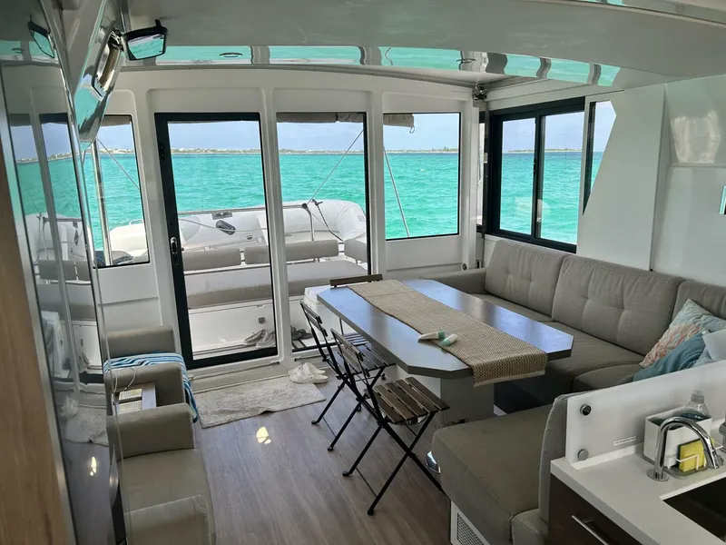 Slide: The Image of Bali 4.2 2023 - 5449859