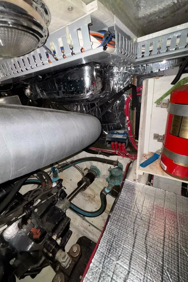 Slide: The Image of Carver Yachts 396 Aft Cabin MY 2001 - 5450123